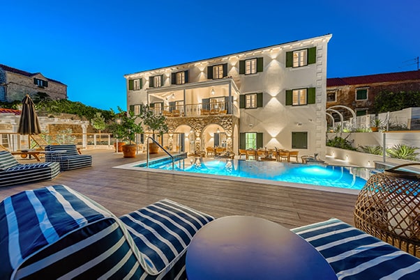 Hotel Brattia Postira